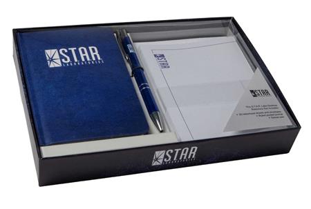 DC COMICS STAR LABS DESKTOP STATIONERY SET (WITH PEN) ISBN: 978168383255352499 - FOC DATE: 9/27/26  - Release Date: 11/4/26